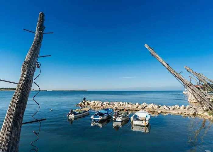 Garden Palace Superior Sea View Ii 아파트 우마그