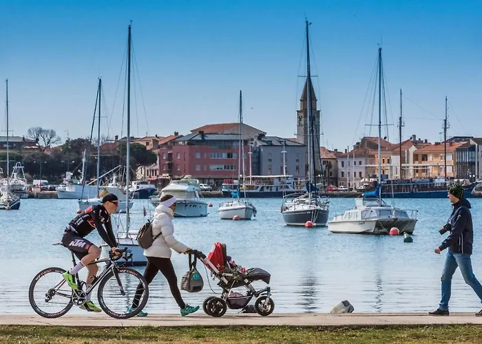 Garden Palace Superior Sea View Ii 아파트 *